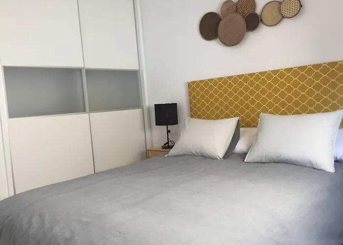 Clara's Sun Apart. Ii * مورو ذيل خابلِ